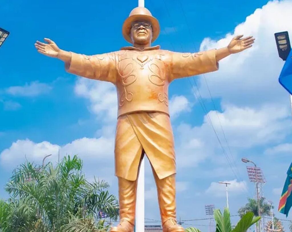 Un monument érigé à la mémoire de Papa WEMBA à Kinshasa Un monument érigé à la mémoire de Papa WEMBA à Kinshasa